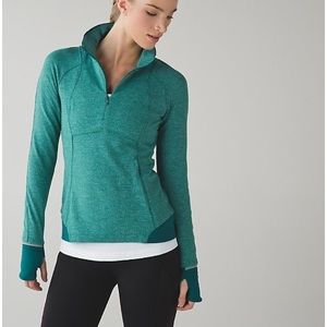 Lululemon runderful green half-zip